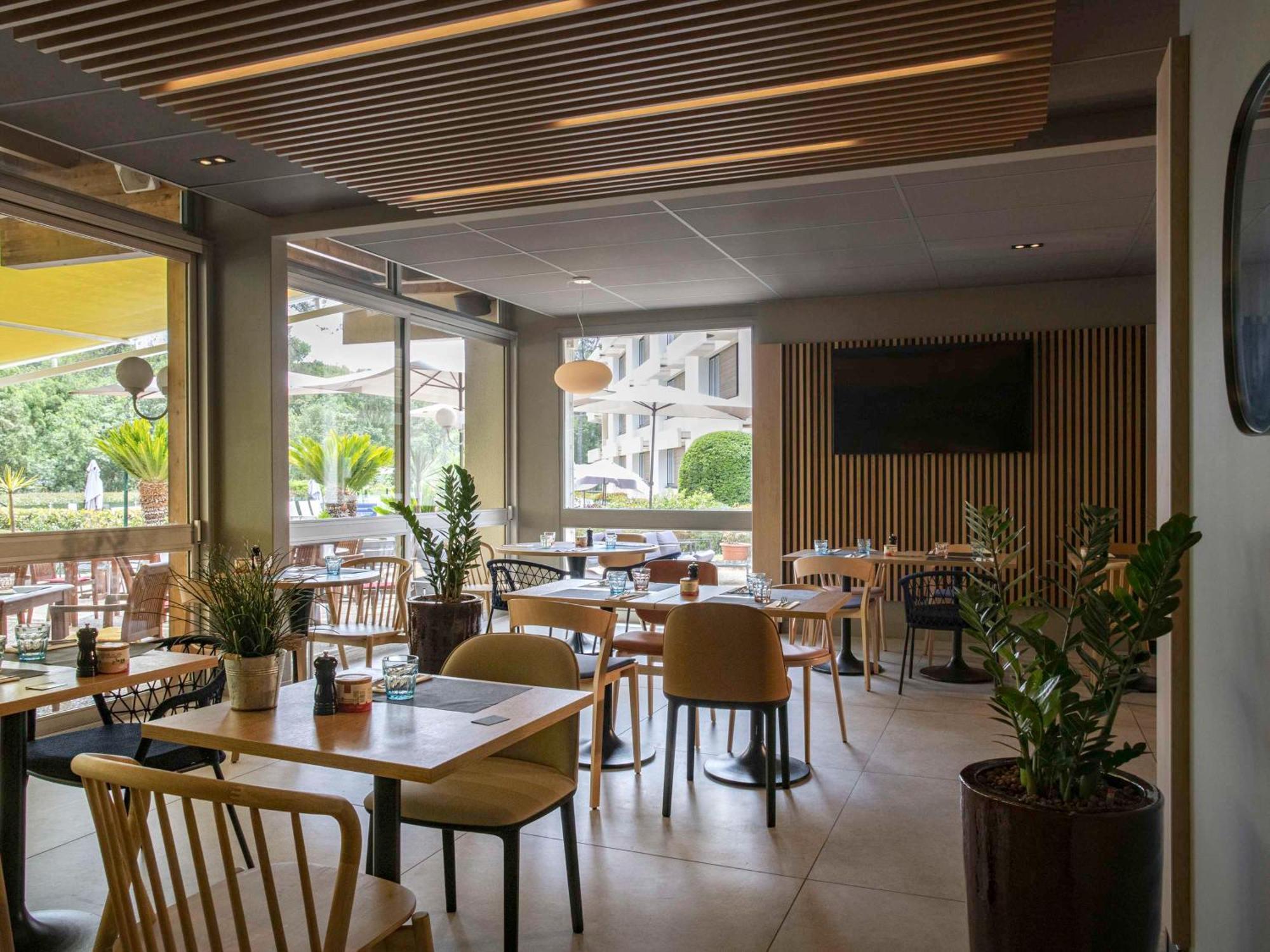 Novotel Antibes Sophia Antipolis Valbonne Bagian luar foto